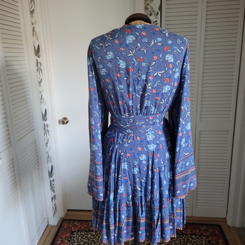 The Clothing Company Blue Floral Long Sleeve Mini Wrap Dress Sz Large - Picture 7 of 13